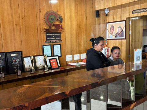 Hotel The Grand Ladhukara主图