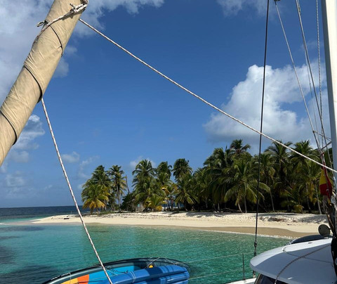 Catamaran Adventures San Blas-埃尔波韦尼尔必去景点