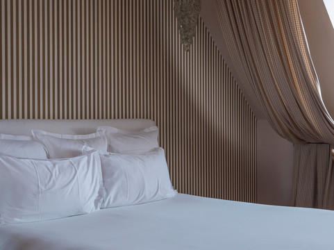 萨西城堡酒店主图