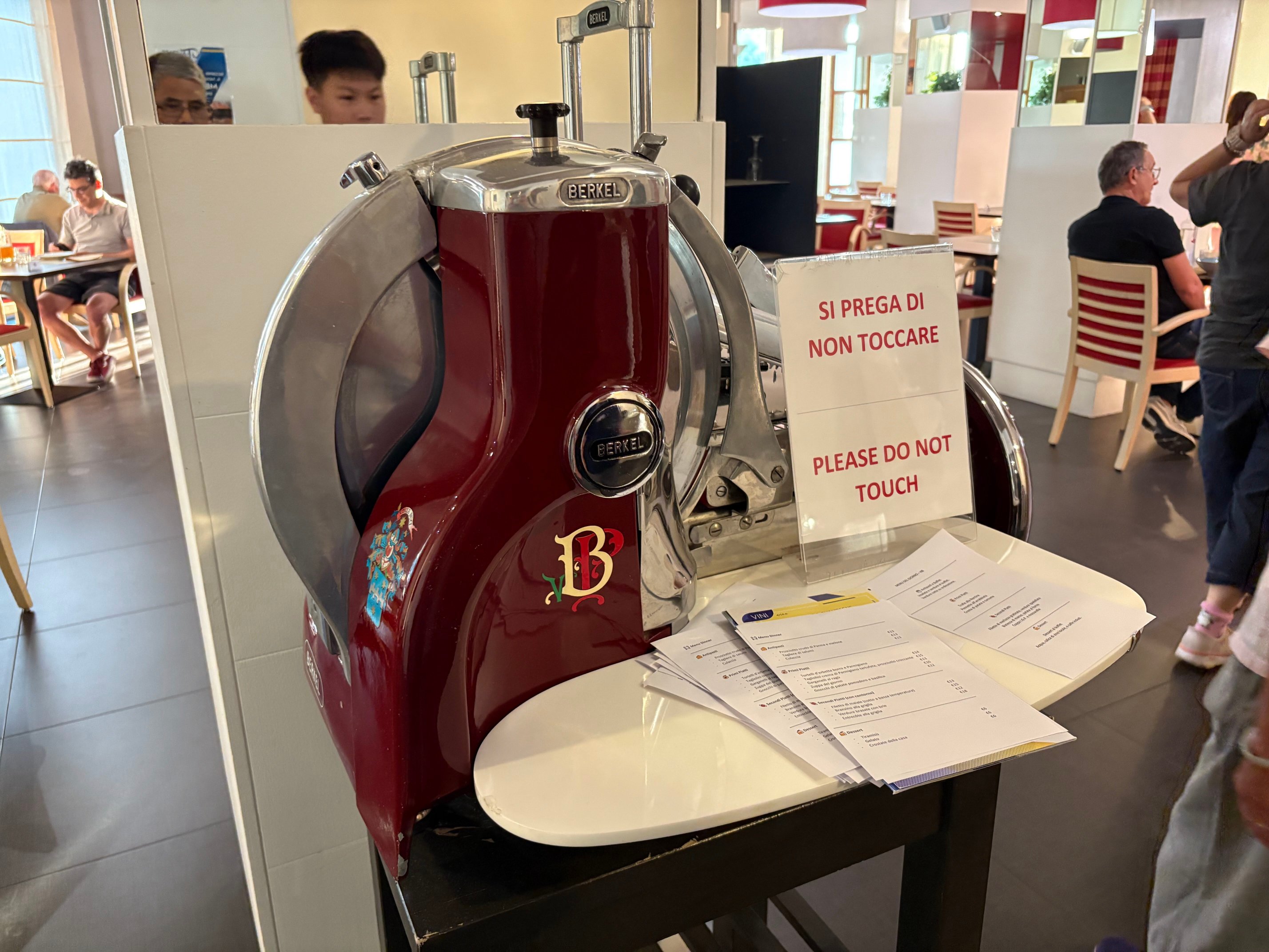 帕尔马会议酒店-官方