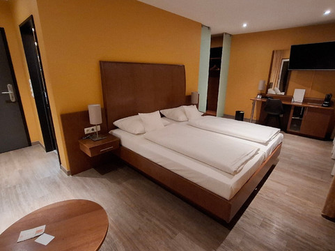 蒙特福特 - 达斯酒店主图