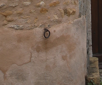 Tour Perrault-Buxy必去景点