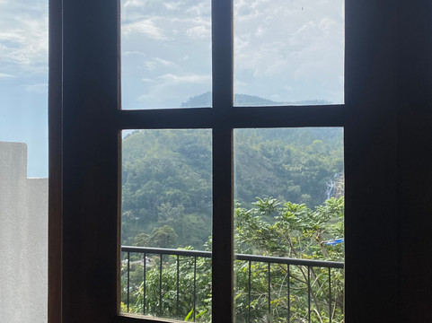 New Ella Nature View