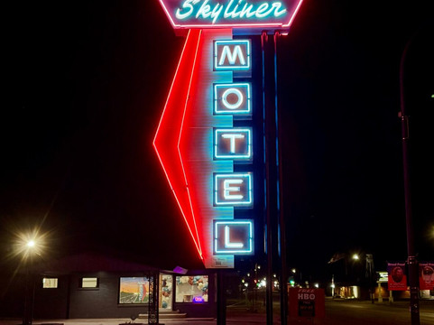 Skyliner Motel主图