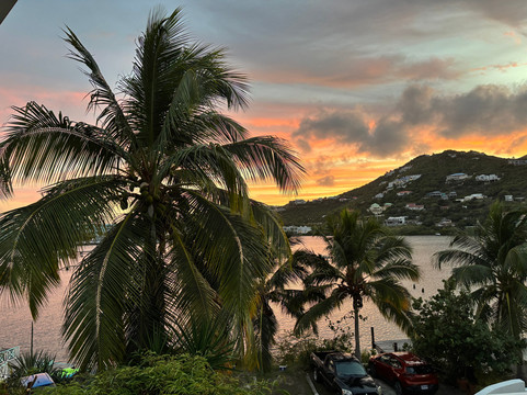 奥伊斯特池塘阳台酒店主图