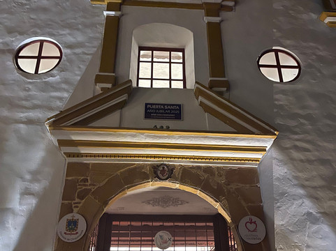 Monasterio La Candelaria-Raquira必去景点