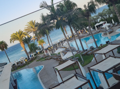 日落珍珠屋温泉酒店主图