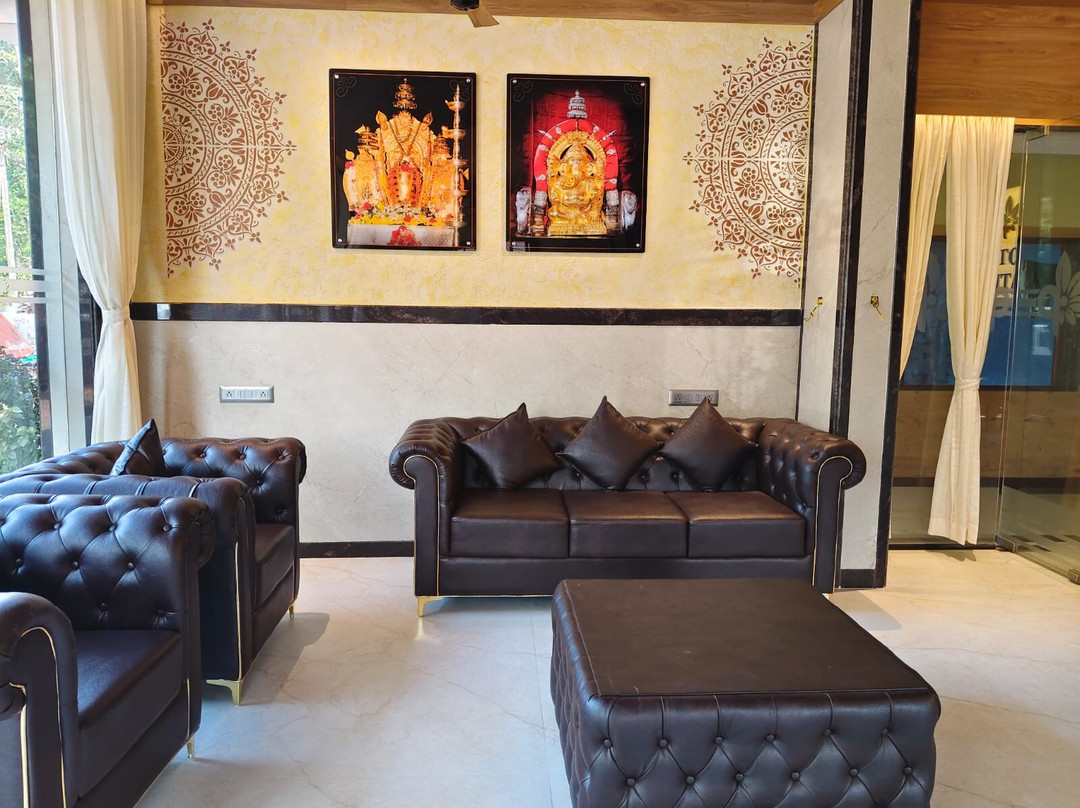 Hotel Parijatha Inn