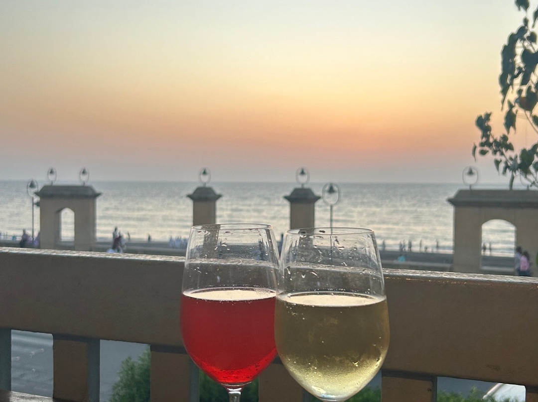 Praveg海滩度假村灯塔达曼主图