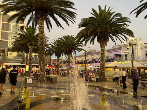 Glenelg Beach-格莱内尔格必去景点