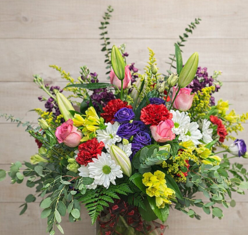 Personally Yours Gift & Floral Shop-Aurora必去景点