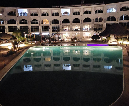 尤科迈尔玛雅度假村主图