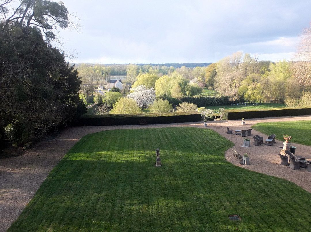 普莱城堡酒店主图