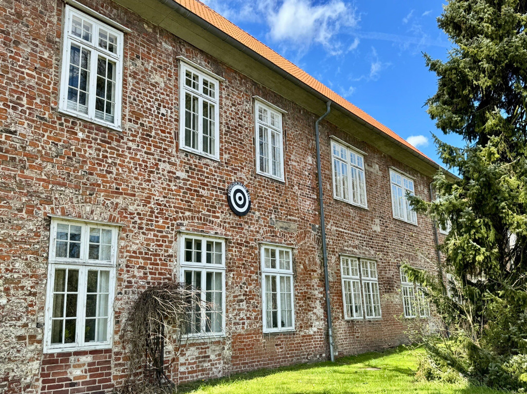 Schloss und Schlossturm-Lauenburg an der Elbe必去景点