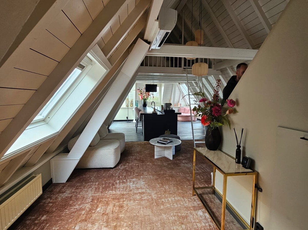 The River Suites主图