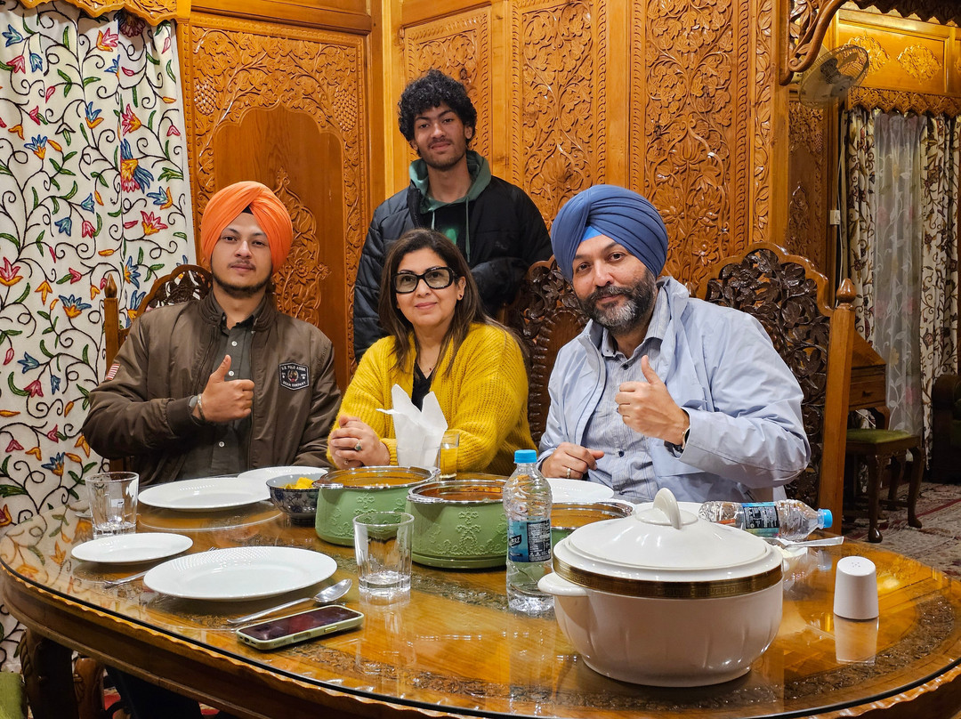 迪尔沙德船屋主图