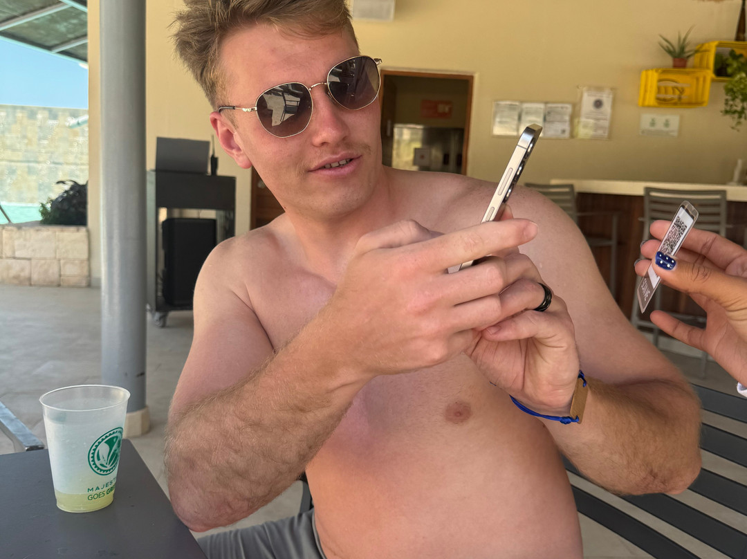 女人海滩壮丽优雅酒店-全包主图