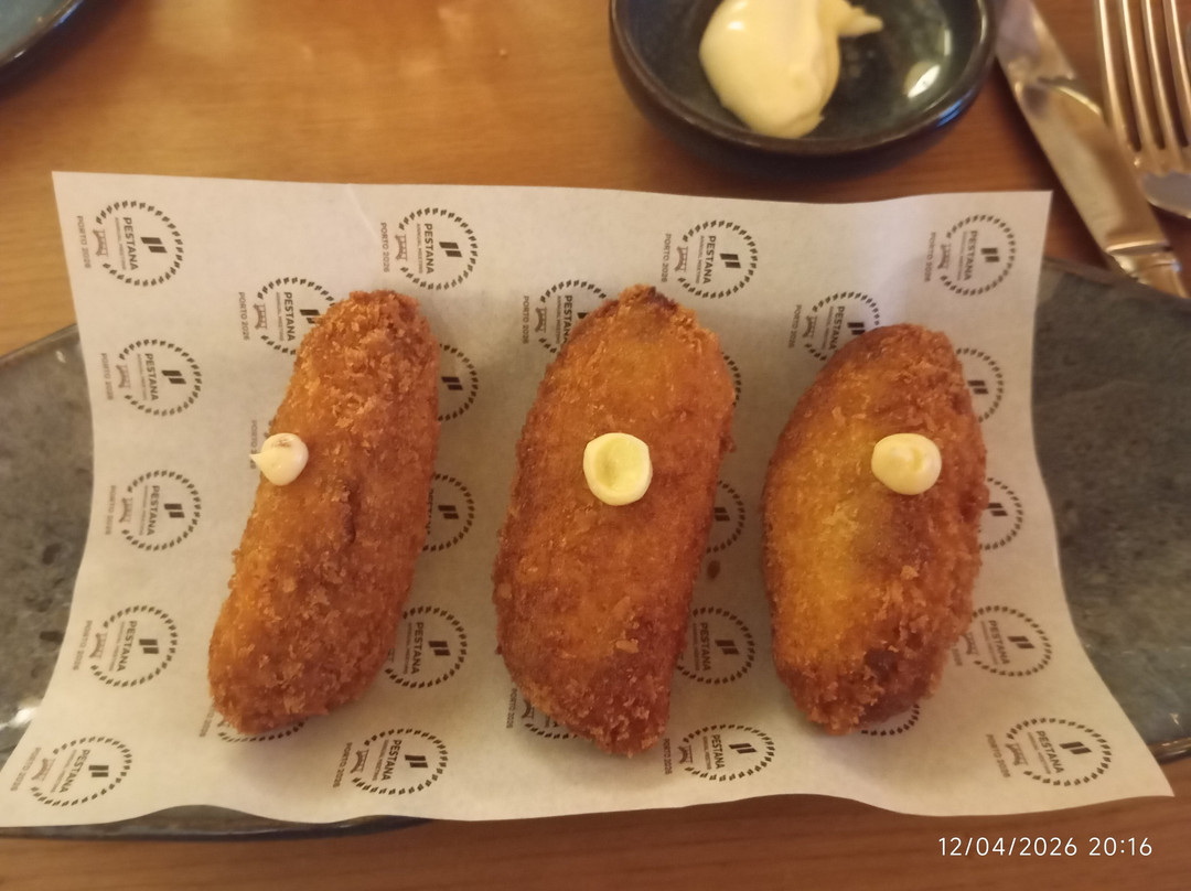 佩斯塔纳杜罗河畔酒店主图