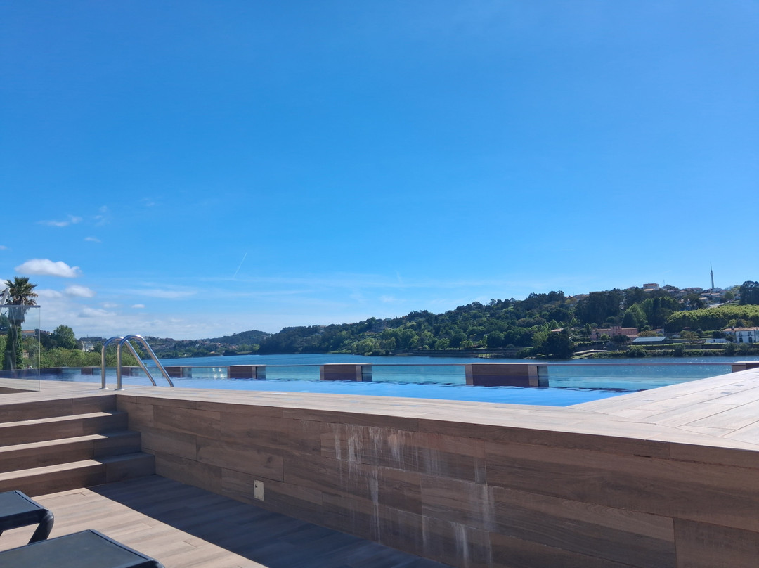 佩斯塔纳杜罗河畔酒店主图