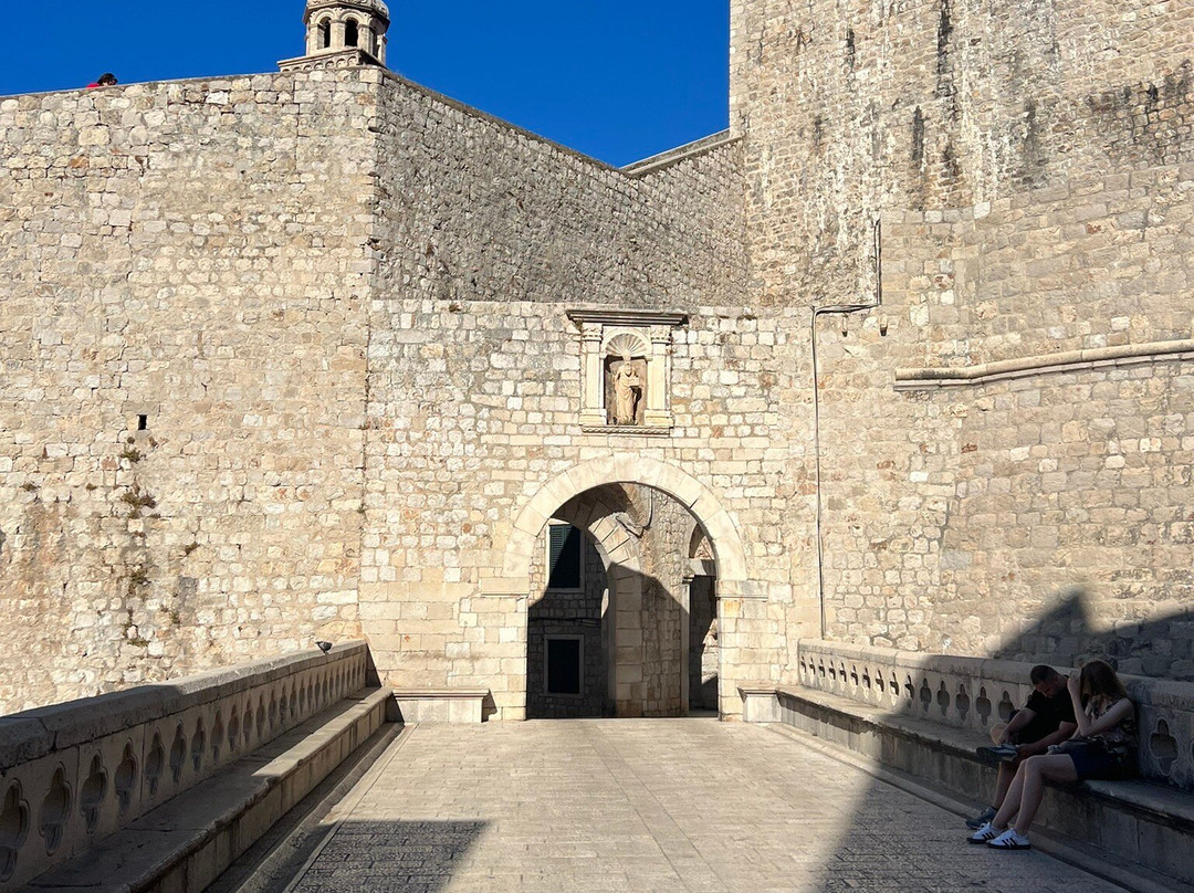 限成人的Nobile遗产别墅主图