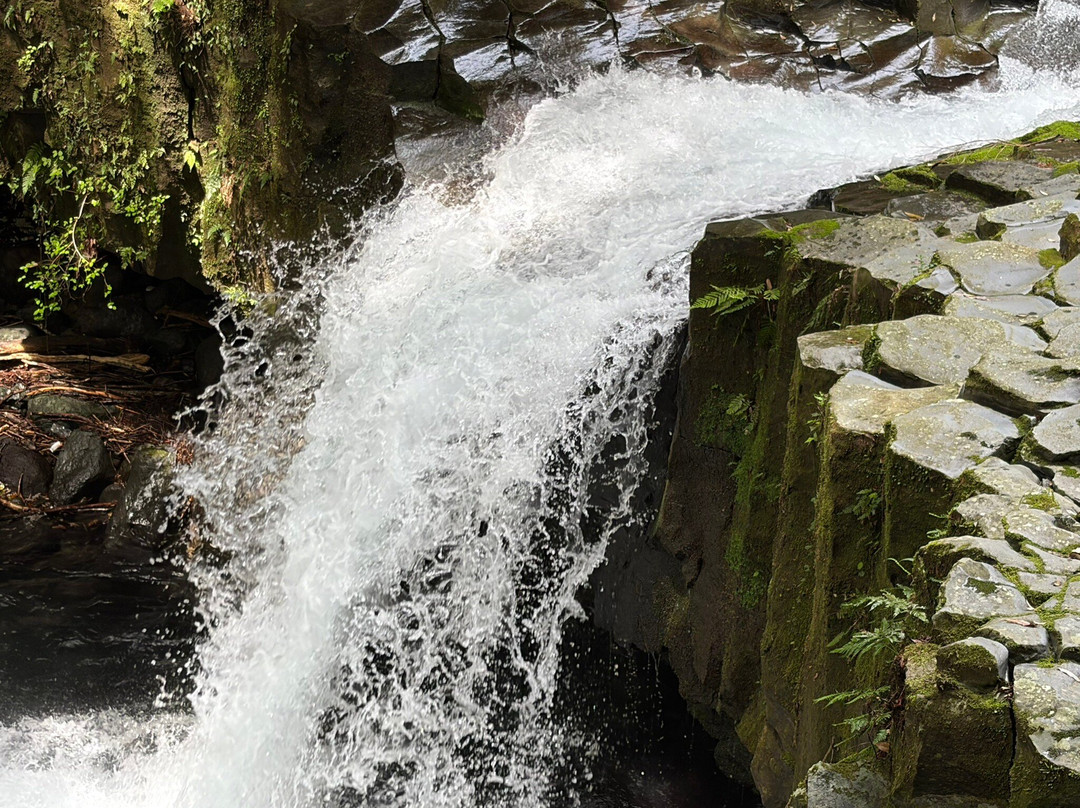 Odaru Kawzu Seven Waterfalls