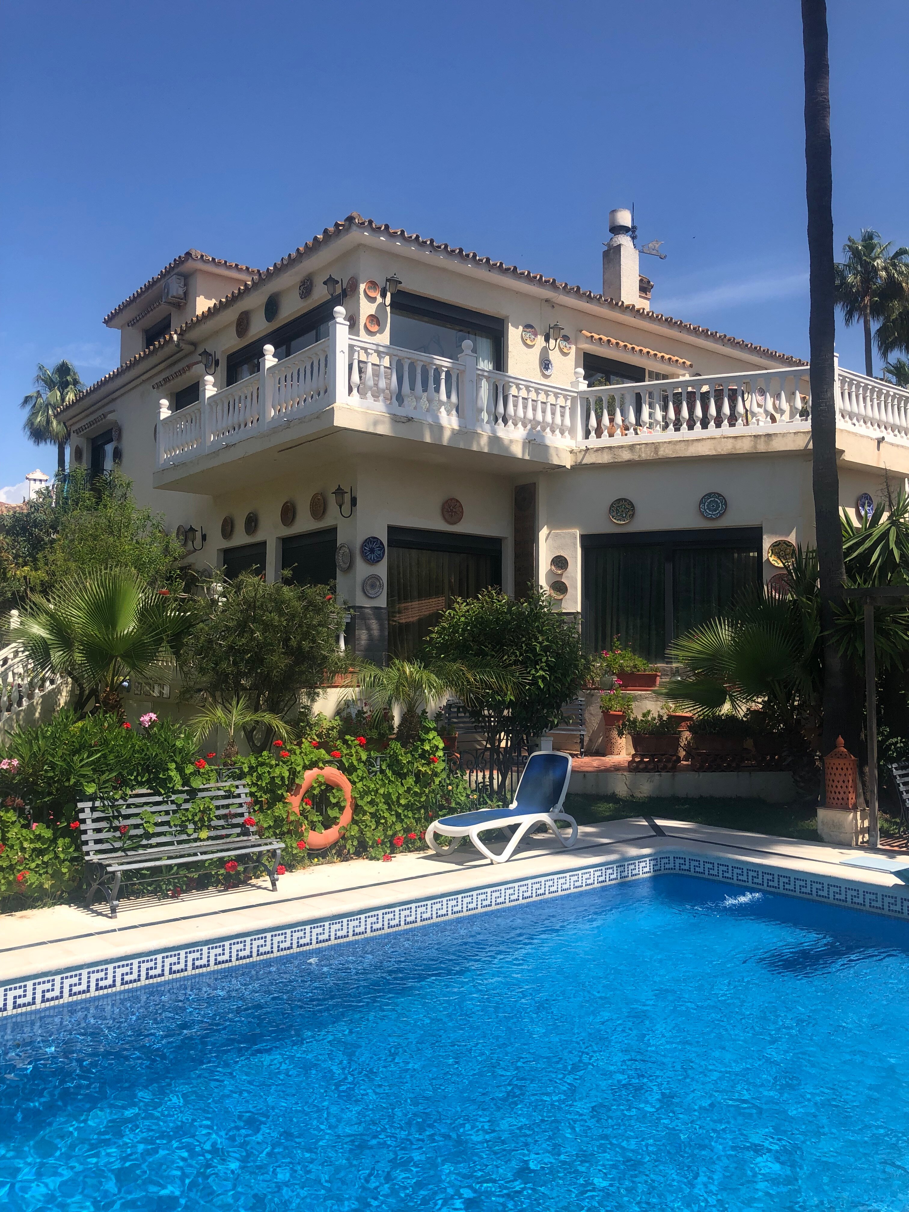 L'escala Hotel-旅行者
