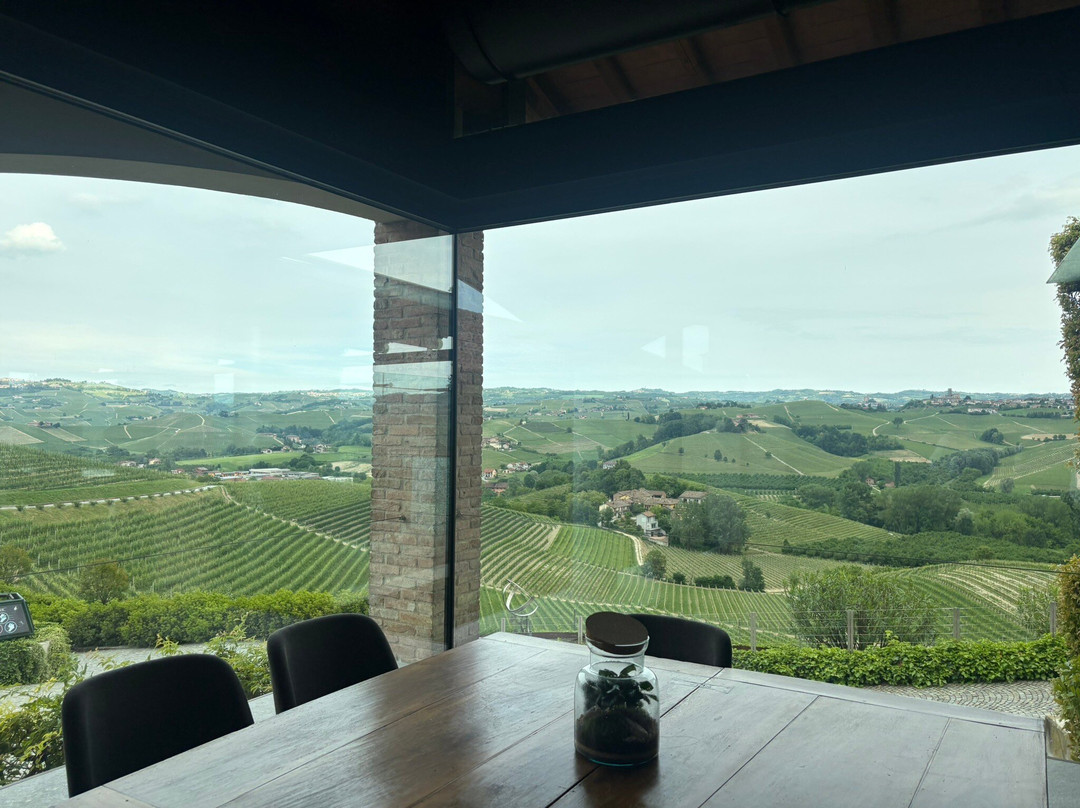 Cordero di Montezemolo-拉莫拉必去景点
