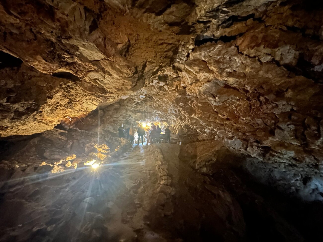 Black Hills Caverns-拉皮德城必去景点