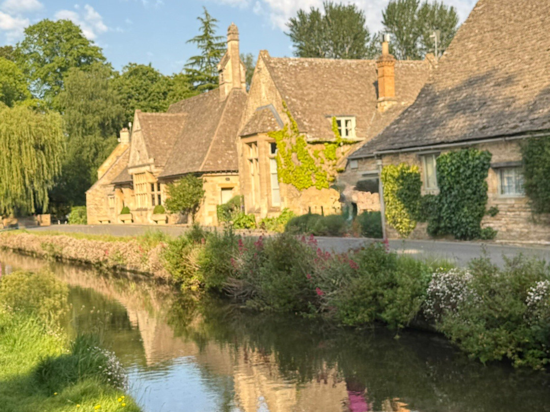 Lower Slaughter to Upper Slaughter walk-下斯劳特村必去景点