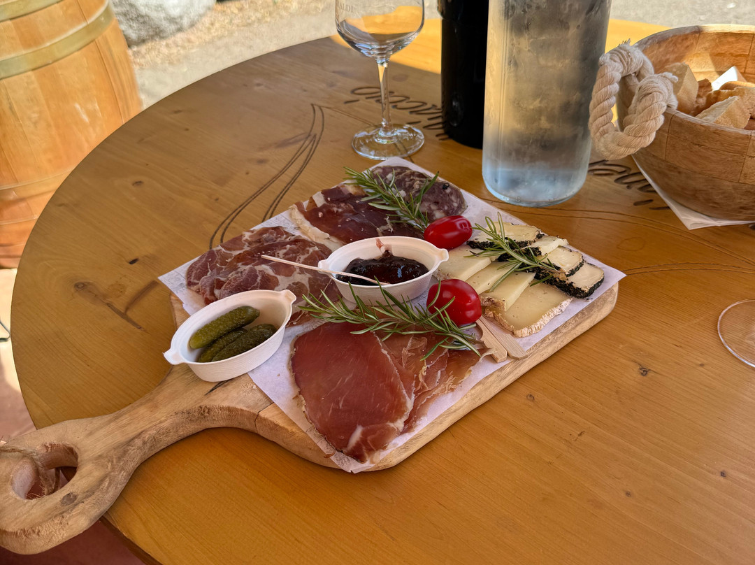 Domaine Comte Peraldi-Mezzavia必去景点