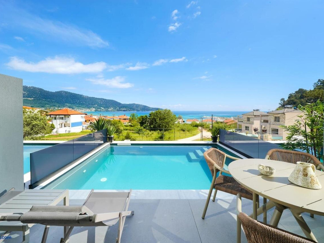 Videre Golden Private Pool Suites