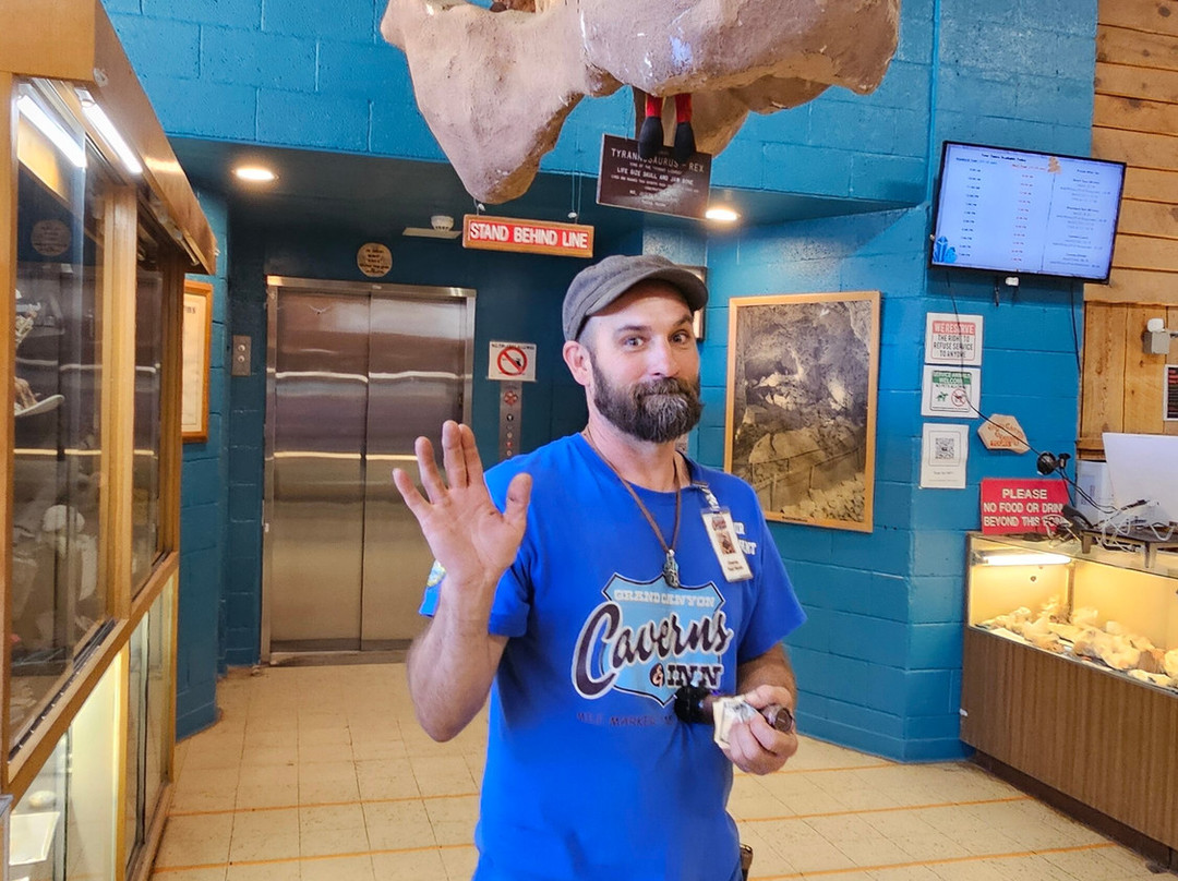 Grand Canyon Caverns Inn主图