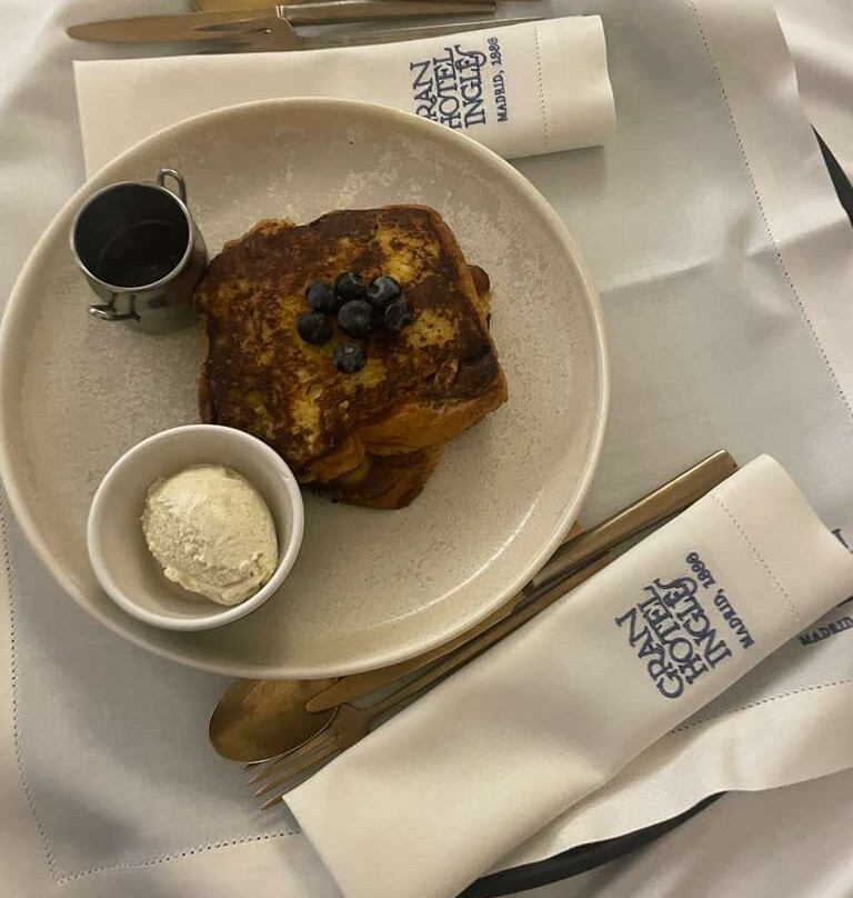 英格尔斯大酒店主图