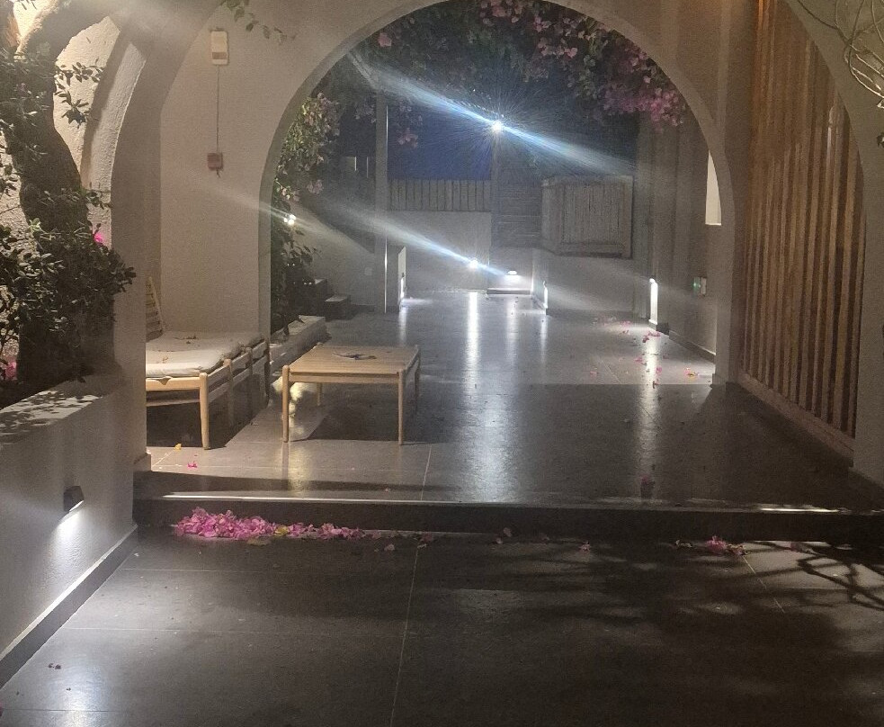 玛丽莉亚乡村酒店主图