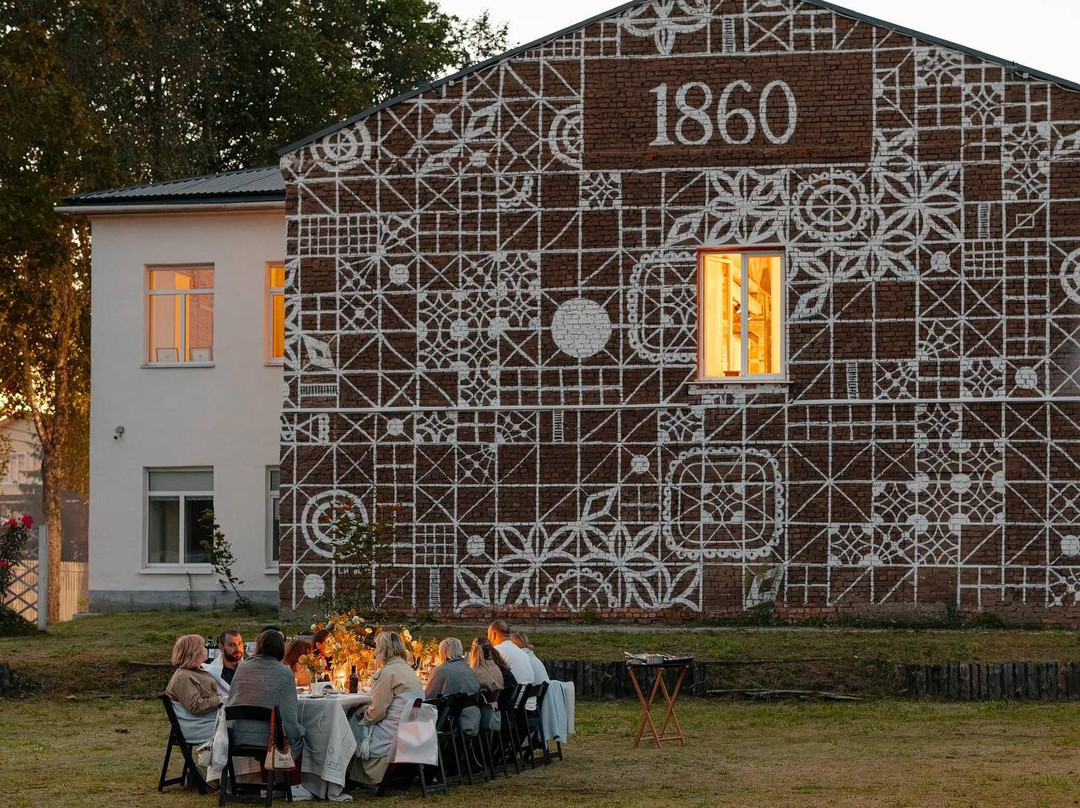 Yeremina Gora旅游景点-Factory-Museum Krestetskaya Strochka
