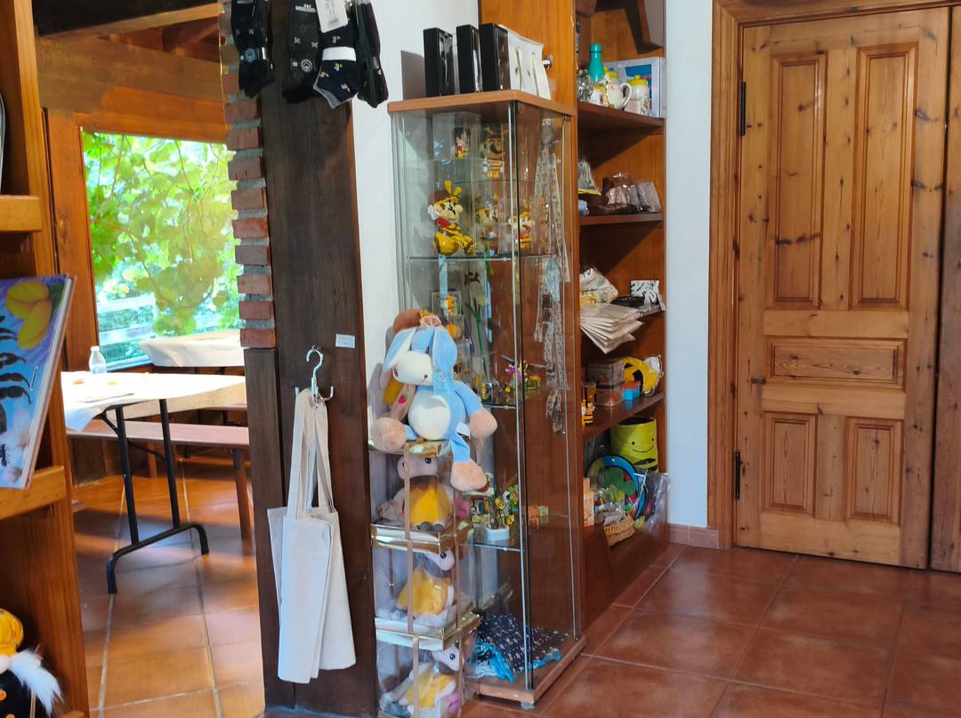 Aula de la Miel de los Picos de Europa-Alles必去景点