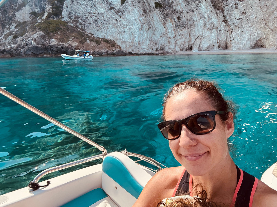 Corfu Explore Boats-Paleokastritsa必去景点
