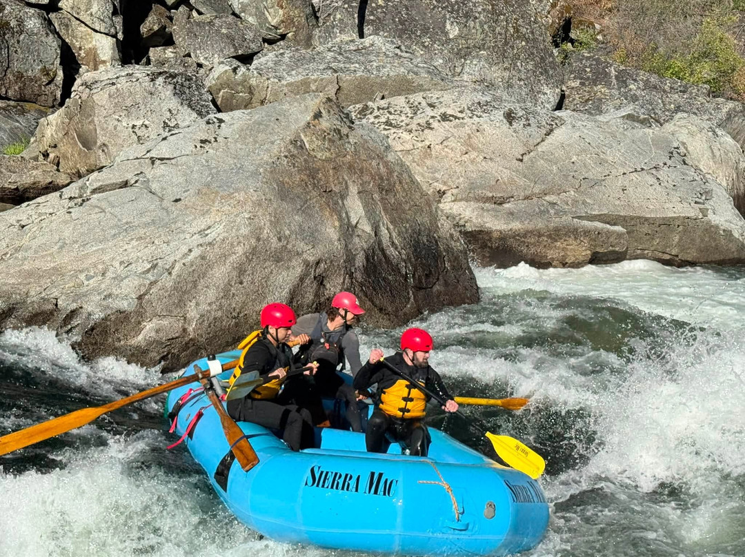 Sierra Mac River Trips-格罗夫兰必去景点