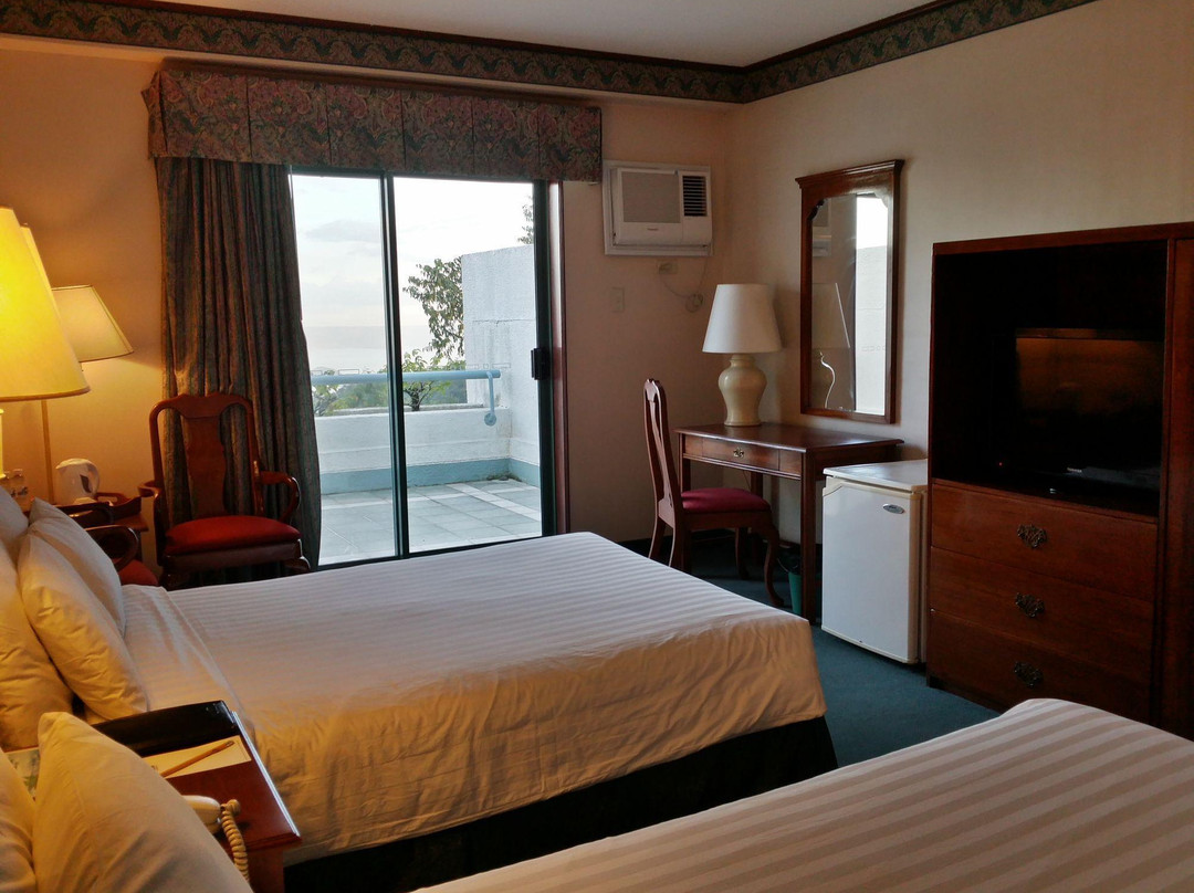 Real Family Hotel Tagaytay (formerly Days Hotel Tagaytay)
