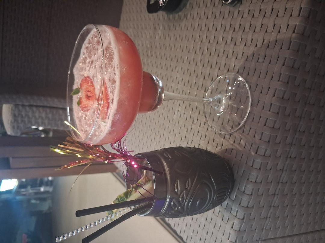Sea Breeze Roof Cocktail Bar-阿雷克斯必去景点