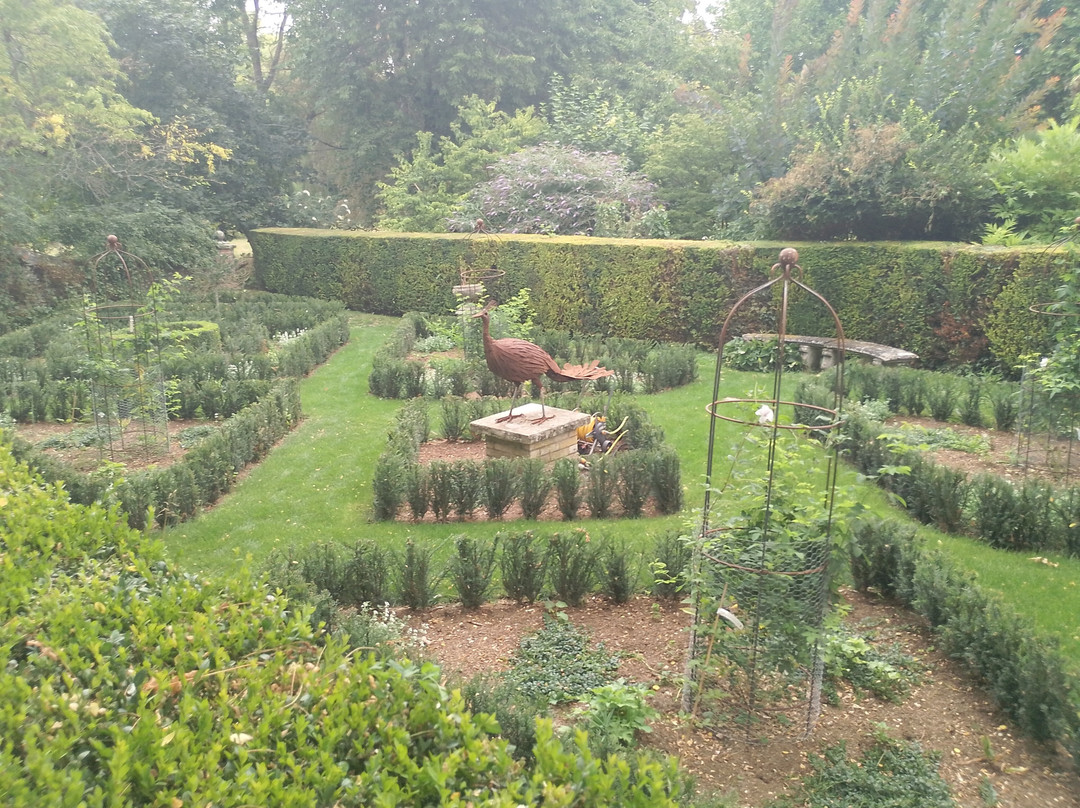 Houghton Lodge Gardens-Houghton必去景点