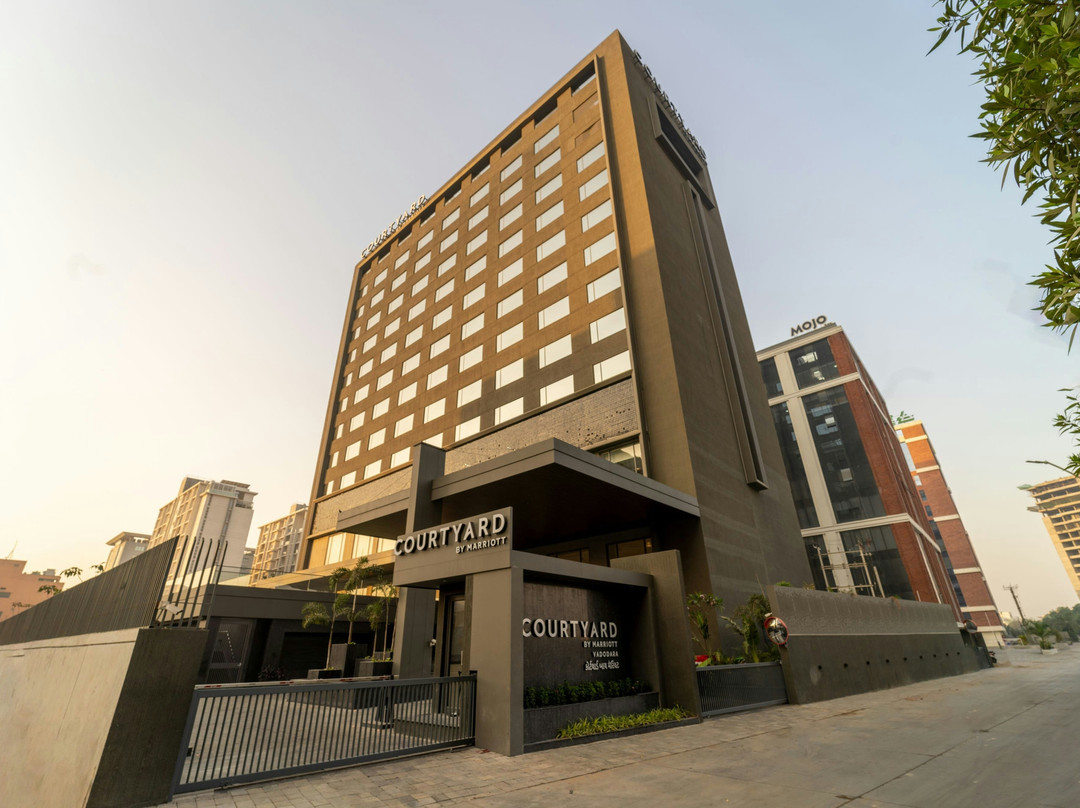 Courtyard Vadodara主图