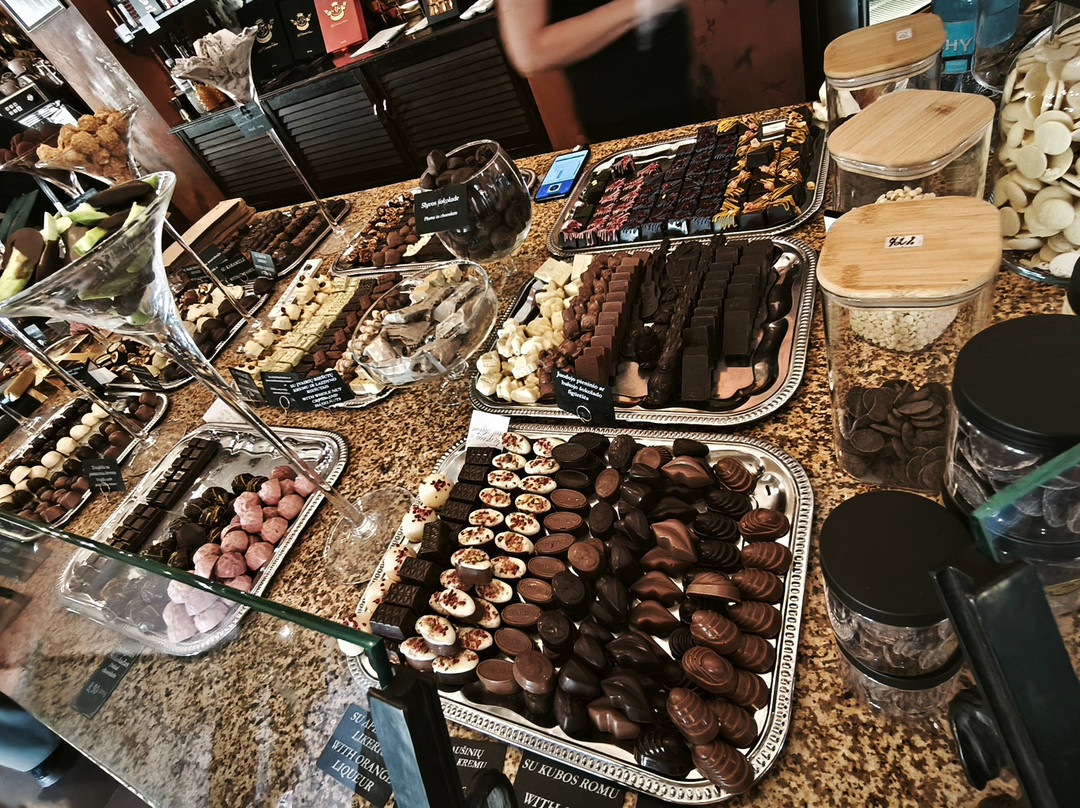 Aj Chocolate Sculpture Museum-特拉凯必去景点