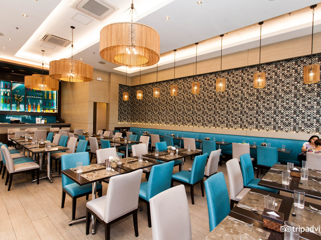 宿务滨海前线酒店