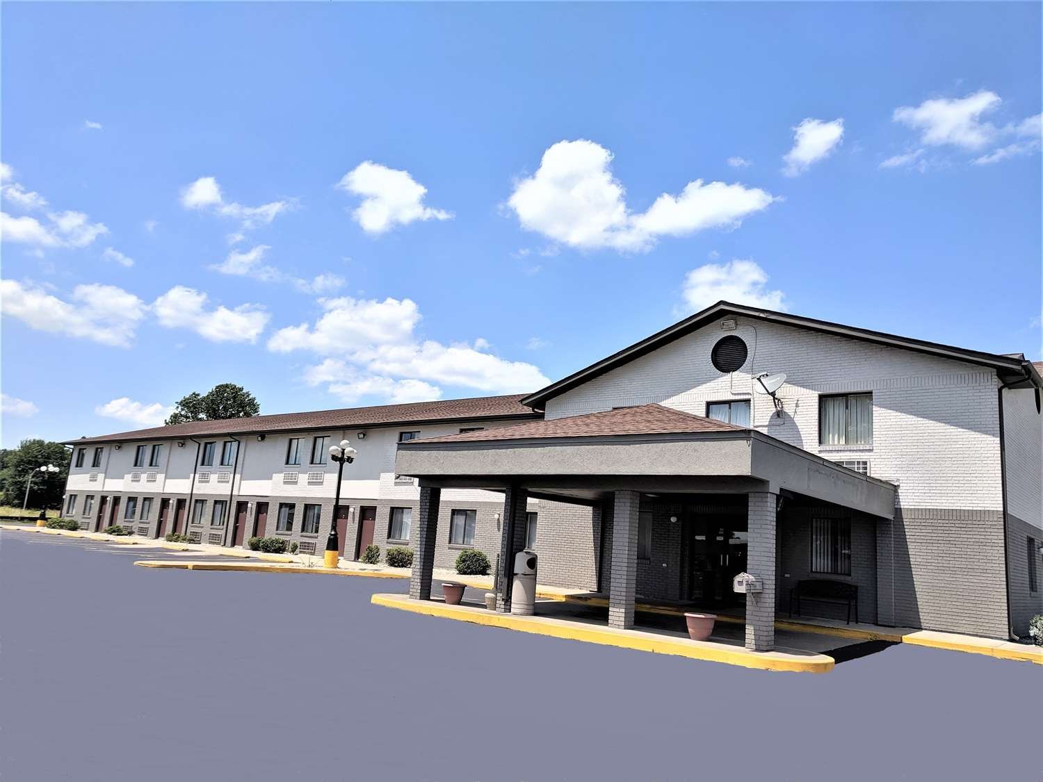Americas Best Value Inn West Frankfort-官方