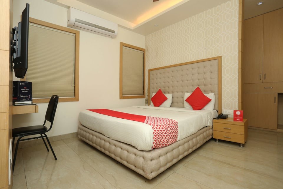 OYO 3774 Hotel Naman Palace-官方