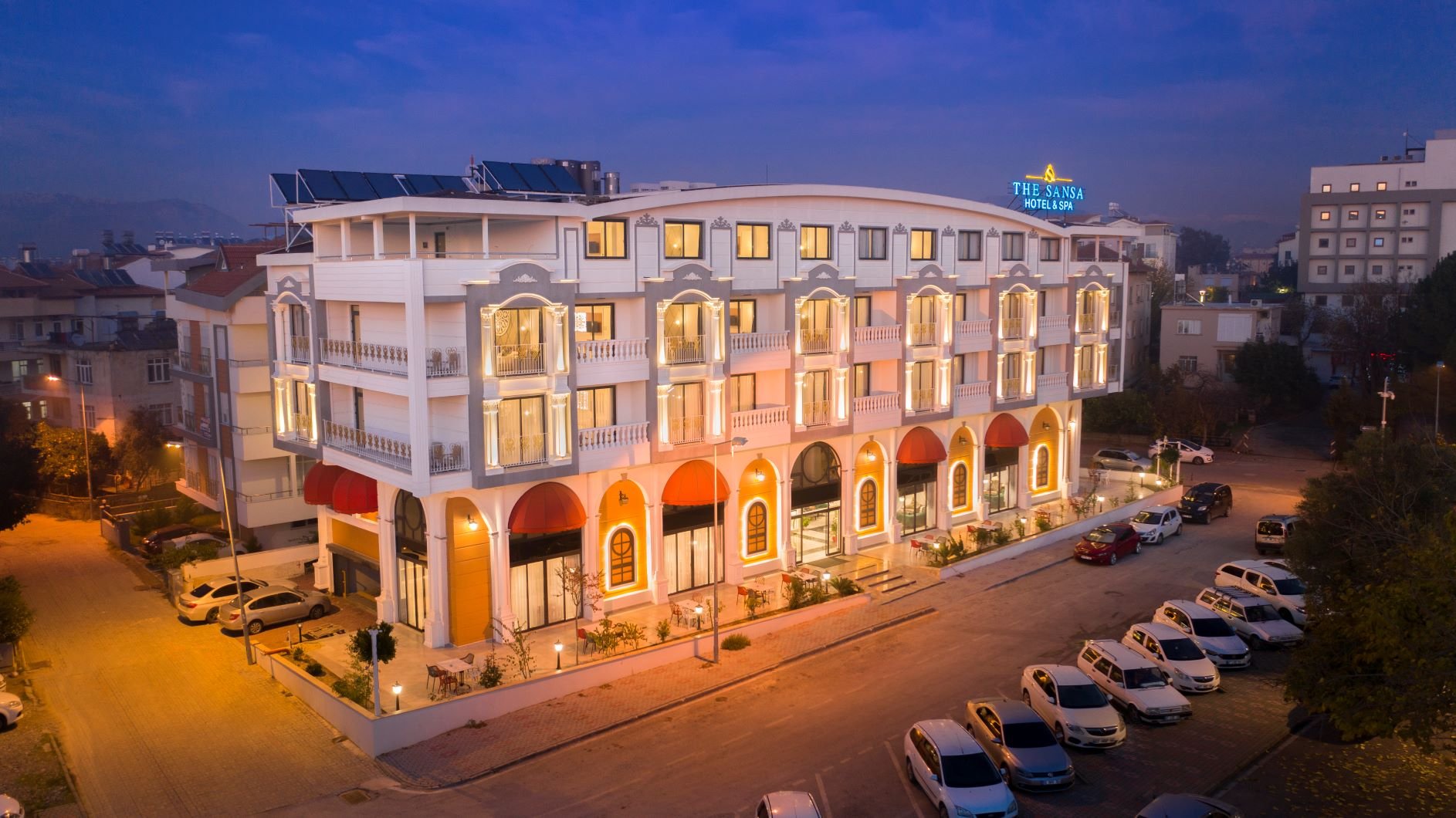 The Sansa Hotel & Spa-官方