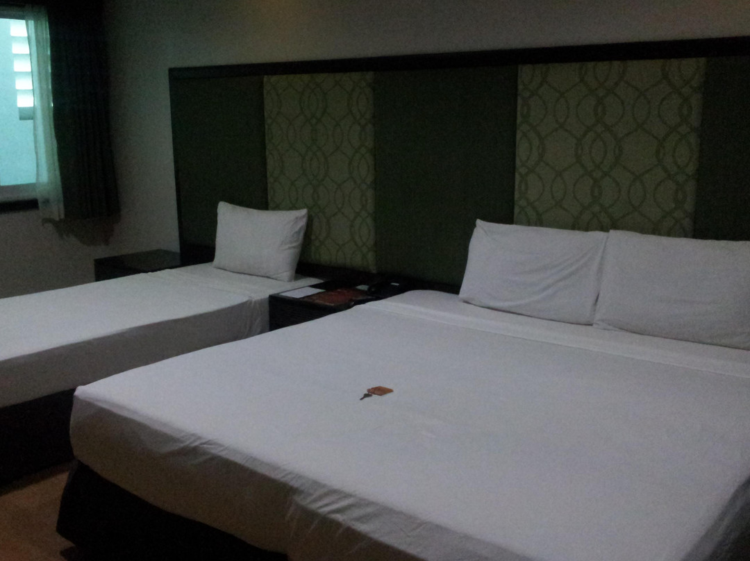 香格里拉广场饭店和会议中心