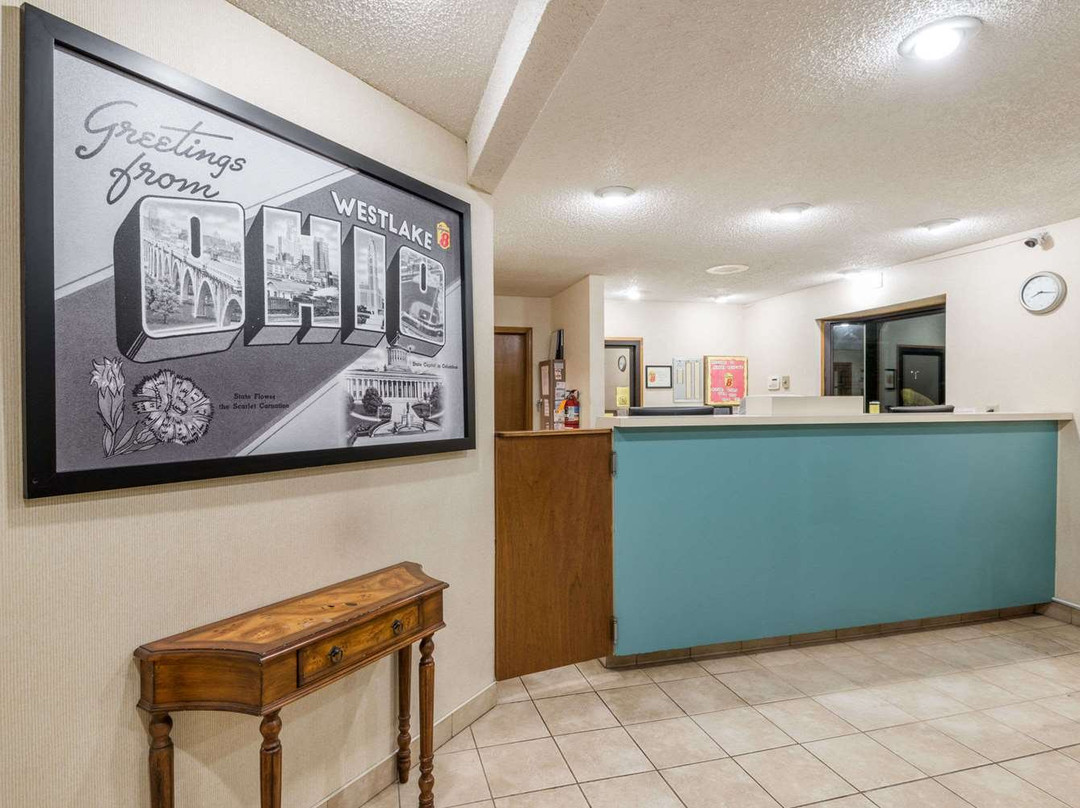 WestSpring Inn Westlake/Cleveland