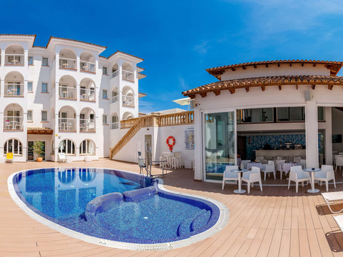 BQ Cala Ratjada主图